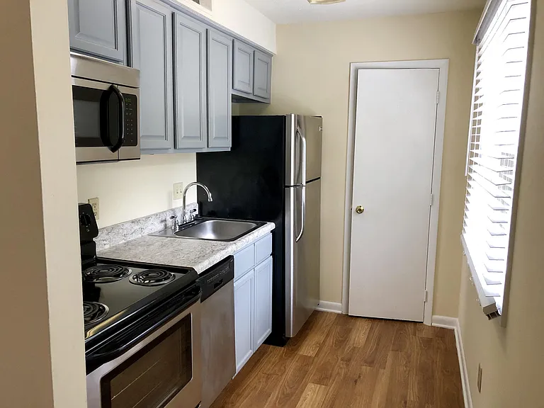 Raleigh Rentals — Photo 25