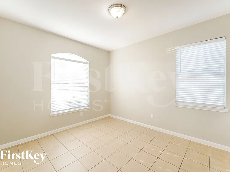 5026 Manor Stone Ln — Photo 5
