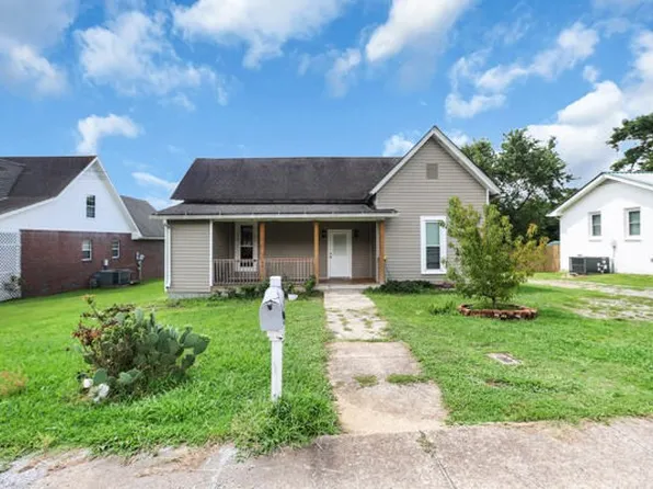 724 W Main St, Watertown, TN 37184