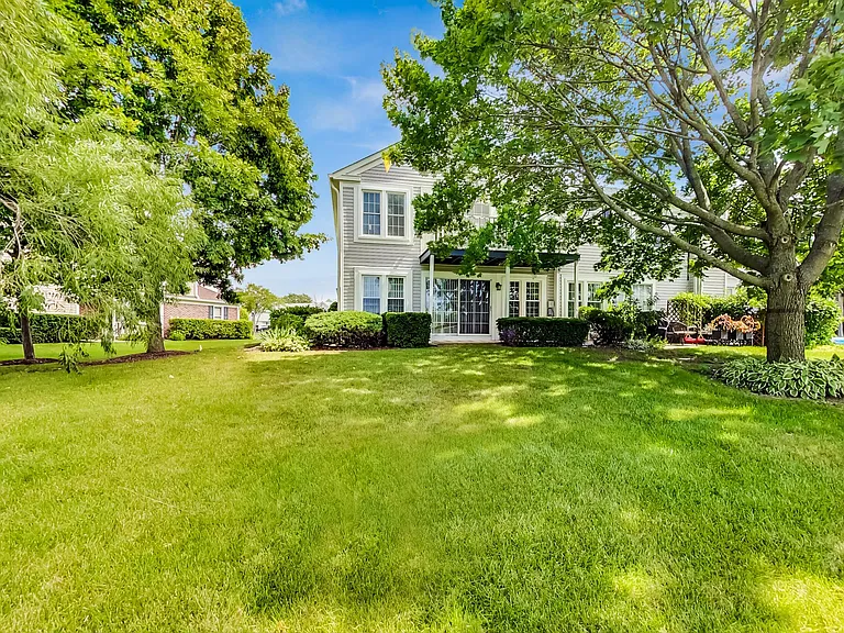 1808 Vermont Dr #1808 — Photo 1