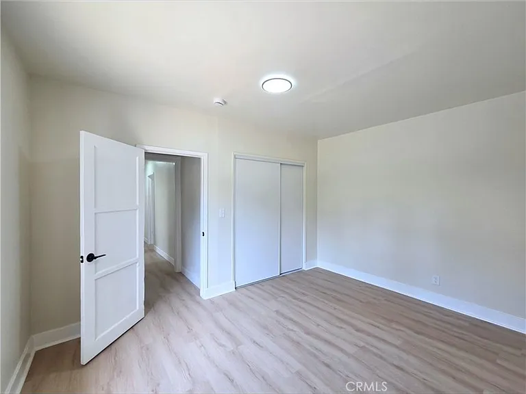 5552 Lewis Ave #M — Photo 13