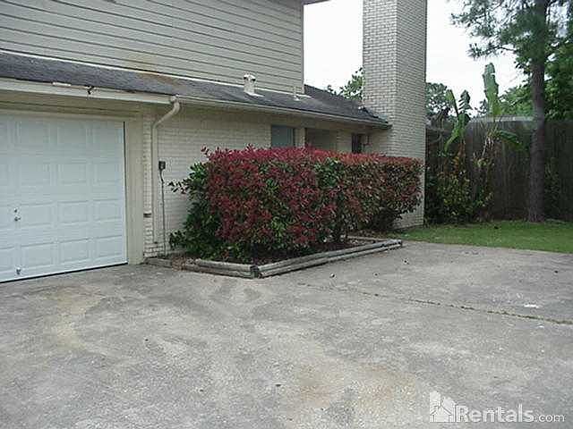 1st image of 10838 Sugar Hill Dr APT B