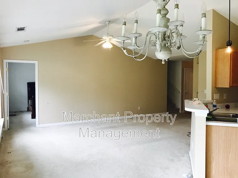 776 Waterbrook Ln — Photo 5