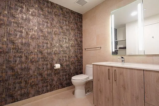 211 N Harbor Dr #1407 — Photo 8