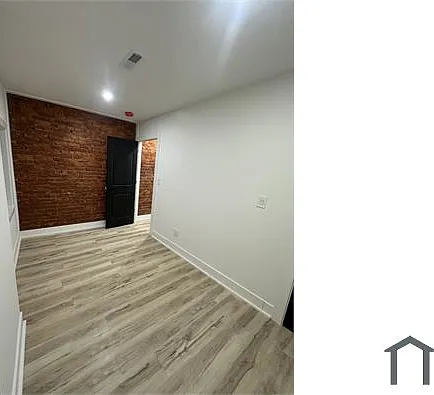 5545 Boyer St #B — Photo 13