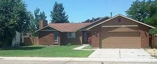 693 S Queens Guard Way Photo 1