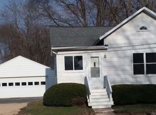 929 Main St, Saint Cloud, WI 53079