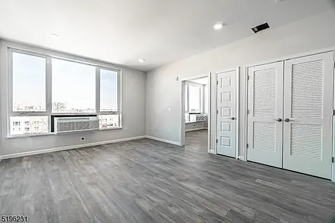 9-11 Clark St #302 — Photo 5