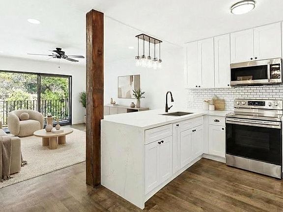5th image of 6780 Friars Rd #366