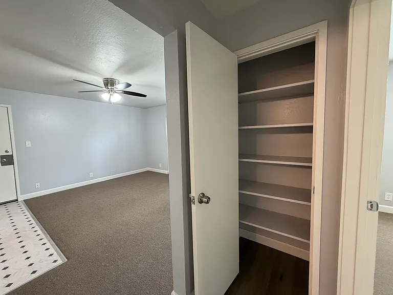 475 Alcatraz Ave — Photo 9