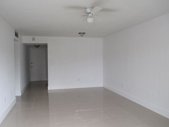 3rd image of 16030 NE 19th Ct APT 206