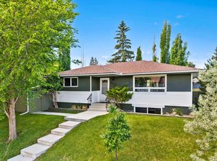 3243 Dover Cres SE, Calgary, AB T2B2E6