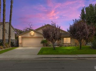 6008 California Spring Dr, Bakersfield, CA 93313