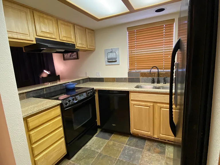 82 Wheeler Cir #114C — Photo 8