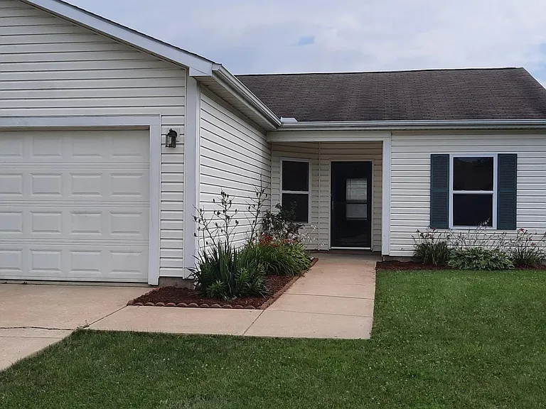 3181 Stratus Ct — Photo 1