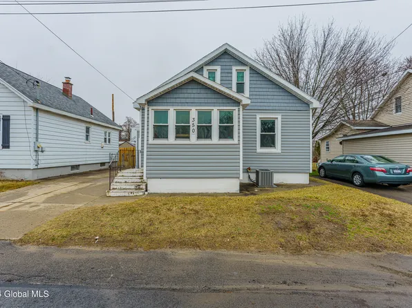 350 Princetown Road, Schenectady, NY 12306