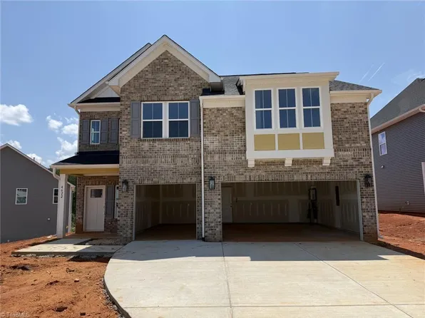 4622 Hanes Lake Dr, Winston Salem, NC 27106