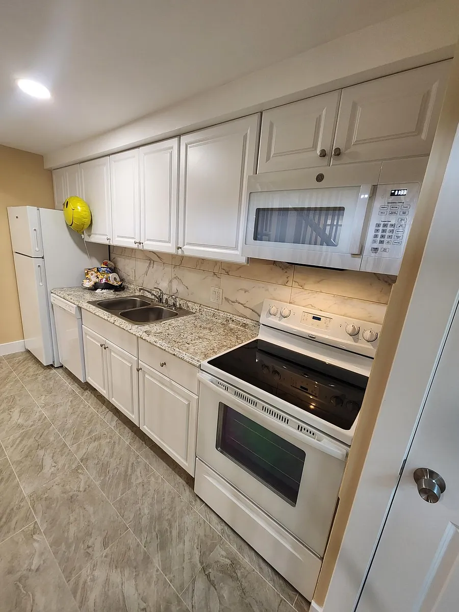 Building Photo - 7206 Cypress Dr #33