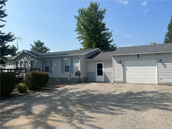 14156 E Libbie Ln, Effingham, IL 62401