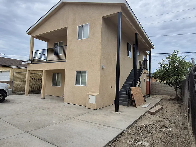 5951-5953-5953A Myrtle Ave #A — Photo 3
