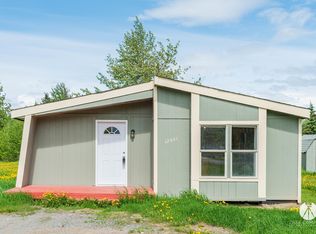 12401 E Kalwies Ln, Palmer, AK 99645