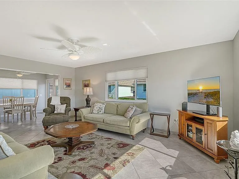 2657 Riverbluff Pkwy #V-122 — Photo 8