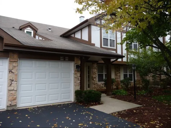 1335 Cromwell Ct, Vernon Hills, IL 60061