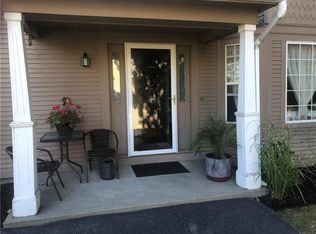 7 Nipmuc Trl #7B, North Providence, RI 02904