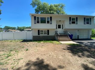 2A Denora Dr, Totowa, NJ