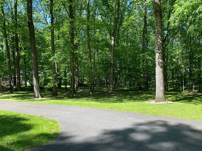 7700 Warfield Rd — Photo 23