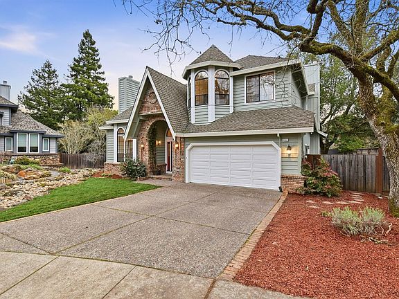 3rd image of 4844 Kieran Court