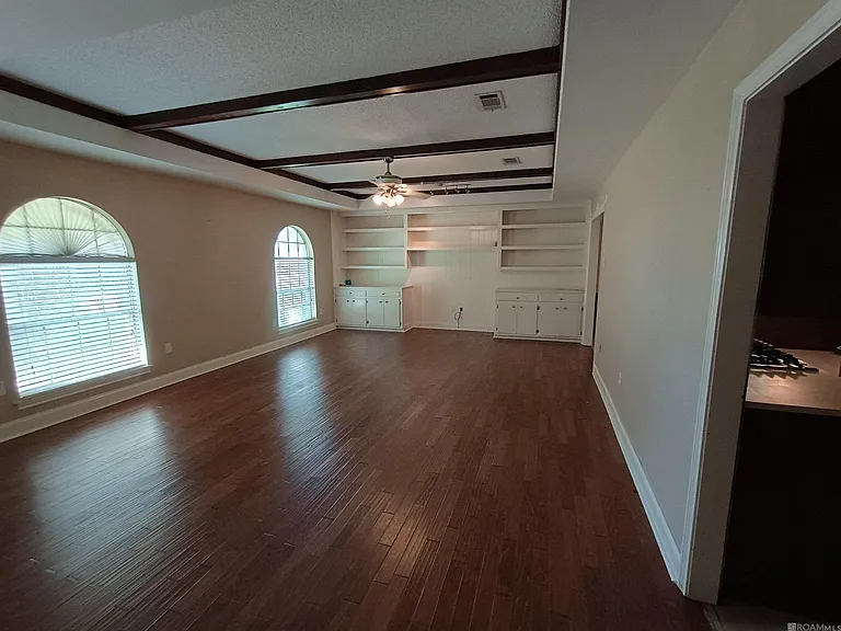 3572 Madeira Dr — Photo 6