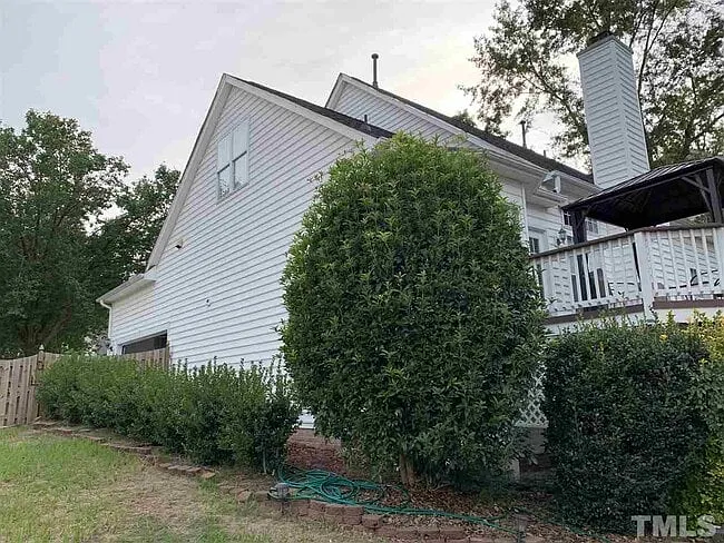 100 Castlebury Creek Ct — Photo 25
