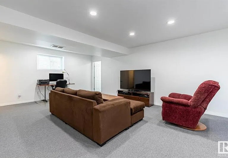 1798 Melrose Cres SW #HOUSE — Photo 28