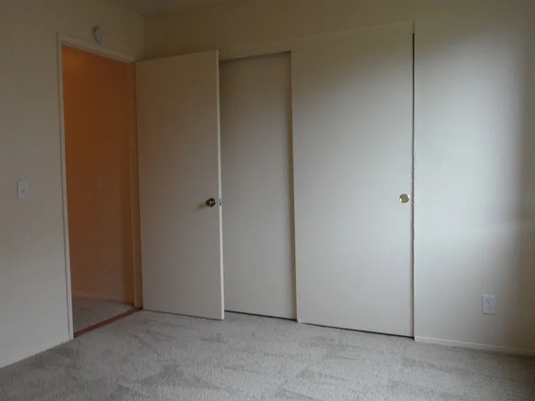 Summer Brook Apartments — Photo 53