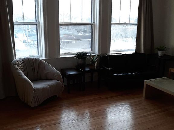 5th image of 4138 Mulford St APT 3W