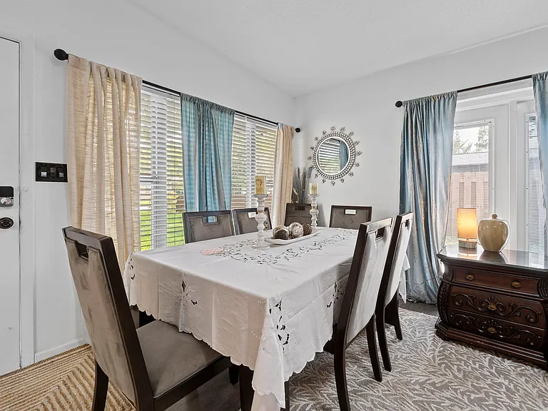 228 Sunset Dr — Photo 5