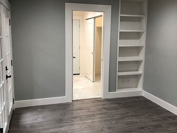 3rd image of 4715 Braesvalley Dr