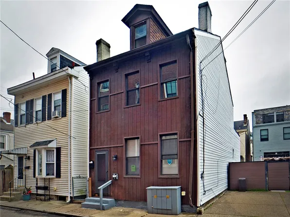 2416 Larkins Way S, Pittsburgh, PA 15203