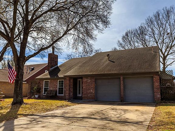 3rd image of 15430 Tadworth Dr