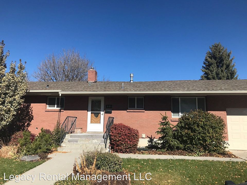 1st image of 441 1/2 Maple Dr