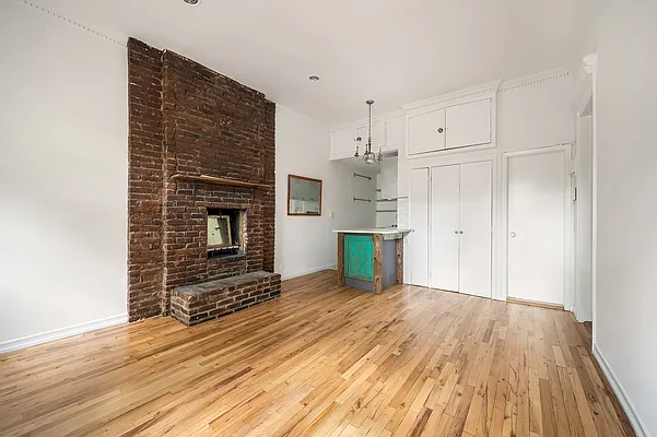 Sold by Compass | media 14