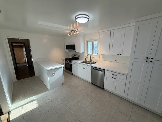 322 Magnolia Ave — Photo 2