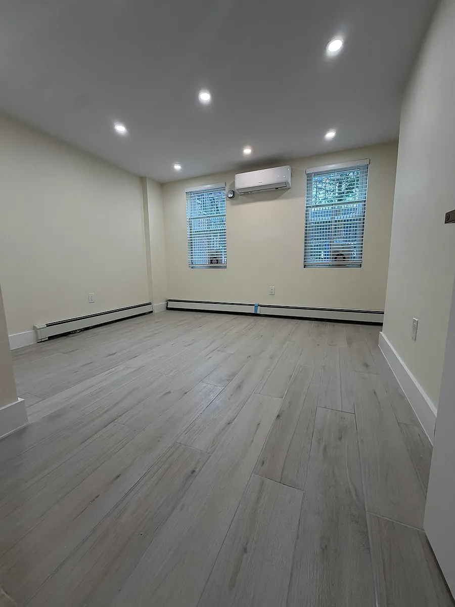 Building Photo - 462 Linwood St #1B