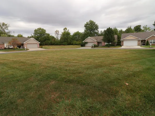 2729 W Preserve Ln, Muncie, IN 47304