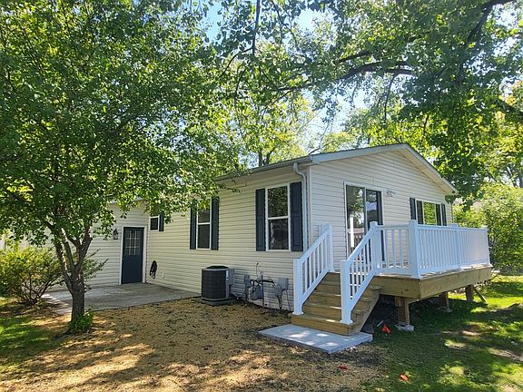 4th image of 256 Bayview Rd #303