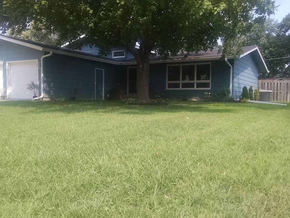 1608 N 17th St Beatrice NE 68310 Zillow