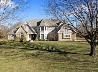 8917 Lambert Rd, Lees Summit, MO 64064