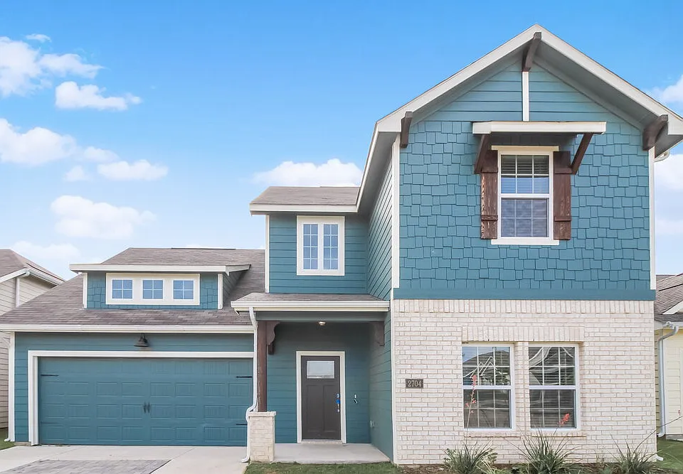 2704 Liam Dr