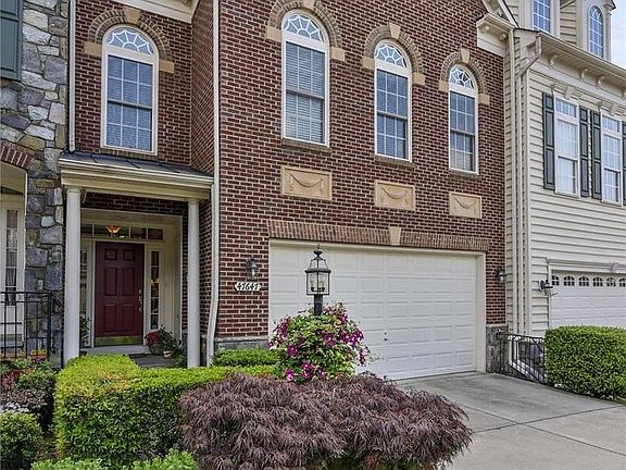 Welcome to 47647 Paulsen Sq Lowes Island